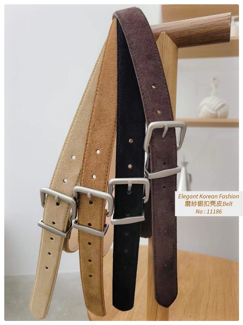 #11186 磨紗銀扣麂皮Belt