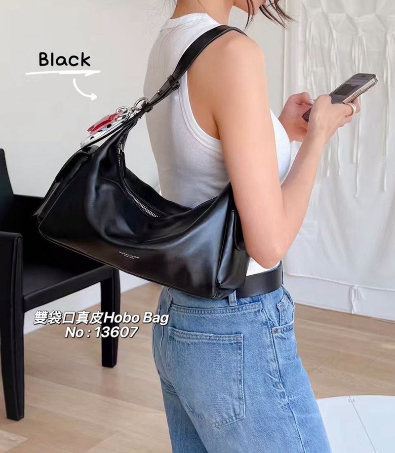 #13607 韓國雙口袋真皮Hobo Bag
